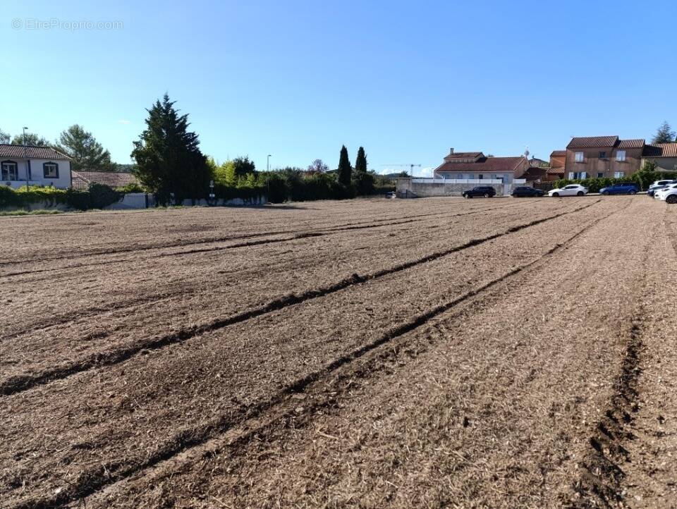 Terrain à MONTARNAUD