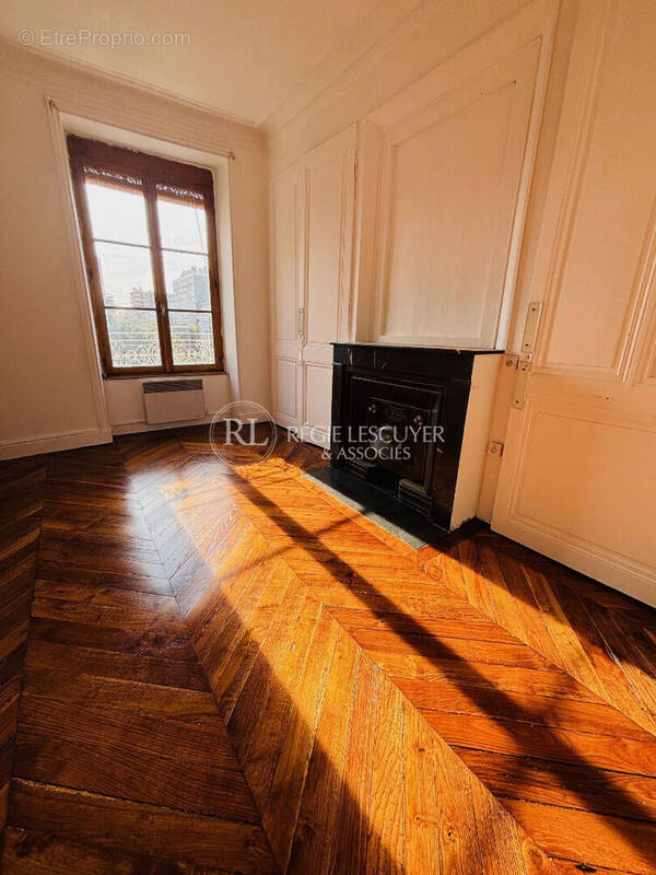 Appartement à LYON-6E