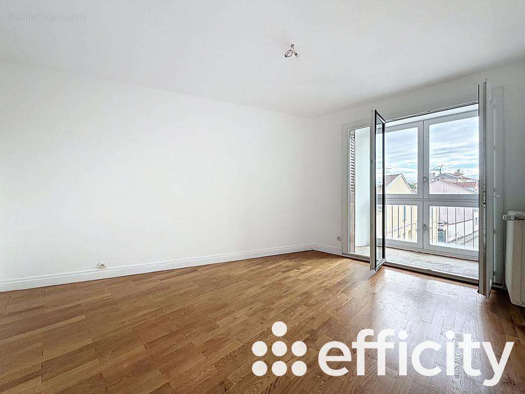 Appartement à LYON-3E