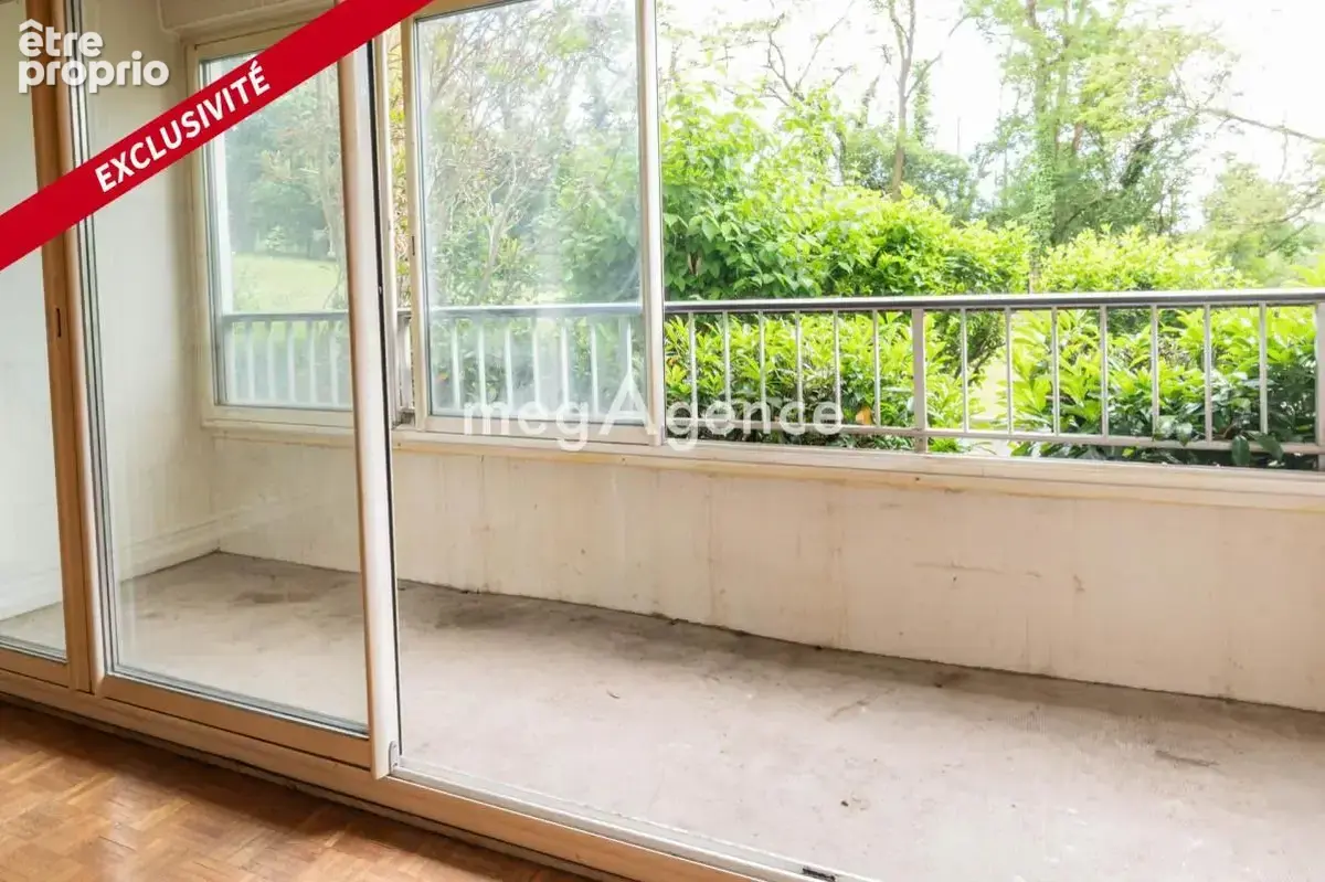 Appartement lumineux avec loggias, piscine et tennis - photo 4