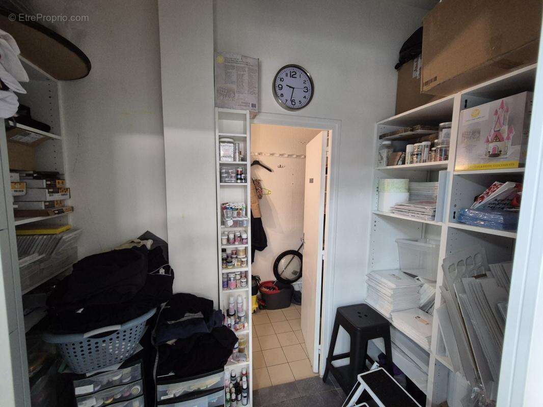 Commerce à PARIS-17E