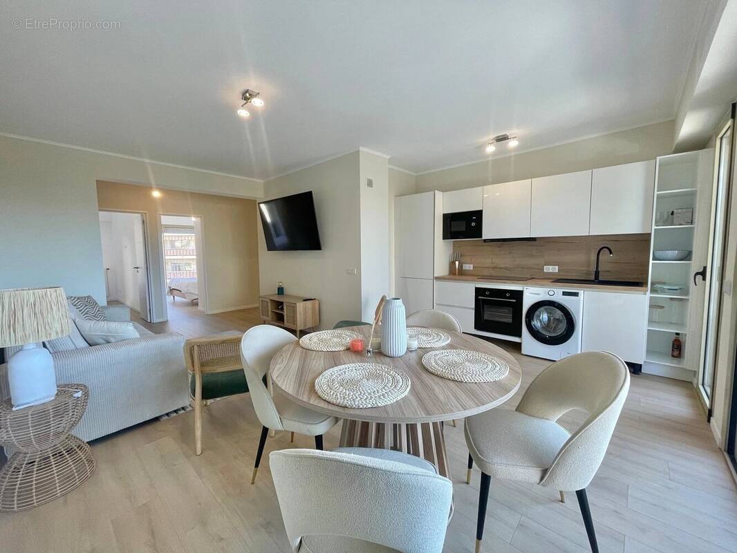 Appartement à LE CANNET