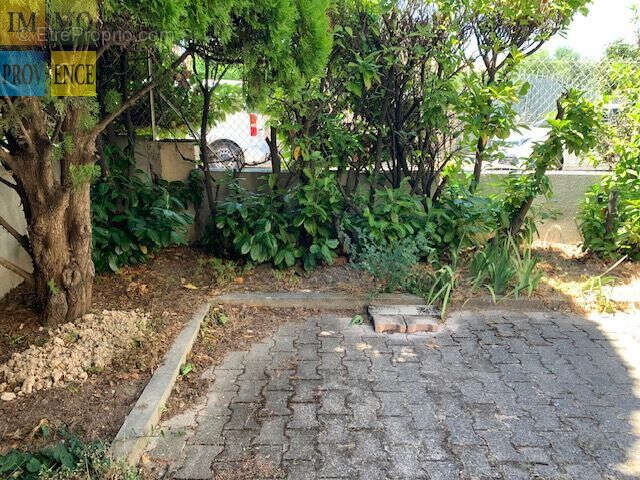 Type 4 refait à neuf avec terrasse cour et garage - photo 14