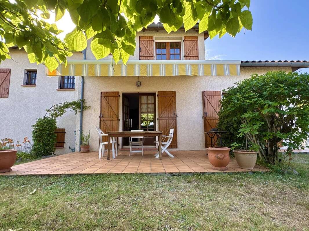 La salvetat saint-gilles - maison t6/7 - photo 17