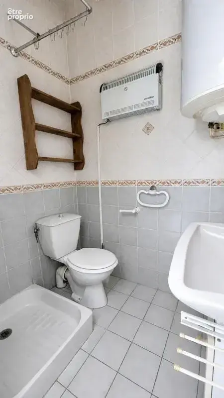 MERINDOL (84)  Maison de plain pied : 168 m² habitables / 2 gîtes / terrain de 870 m² / piscine - photo 17