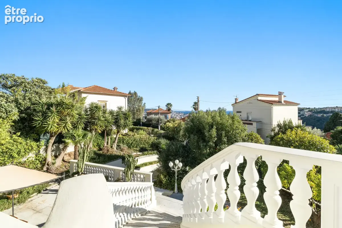 NICE NORD - COLLINE SAINT-SYLVESTRE - VILLA - 240 m2 - Terrain plat 750 m2 - Garage 160 m2 - 1 260 000 € - photo 25