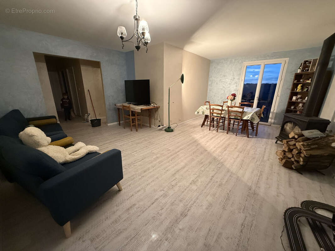 Maison à AUBAZINES