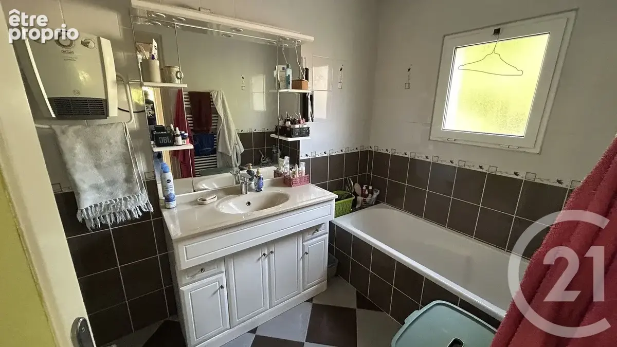 Maison 5 pièces 98 m² à vendre à Angouleme (16000) - photo 10