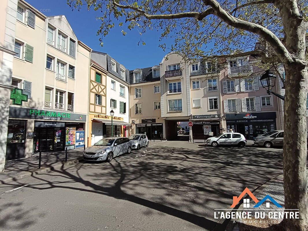Commerce à CARRIERES-SOUS-POISSY