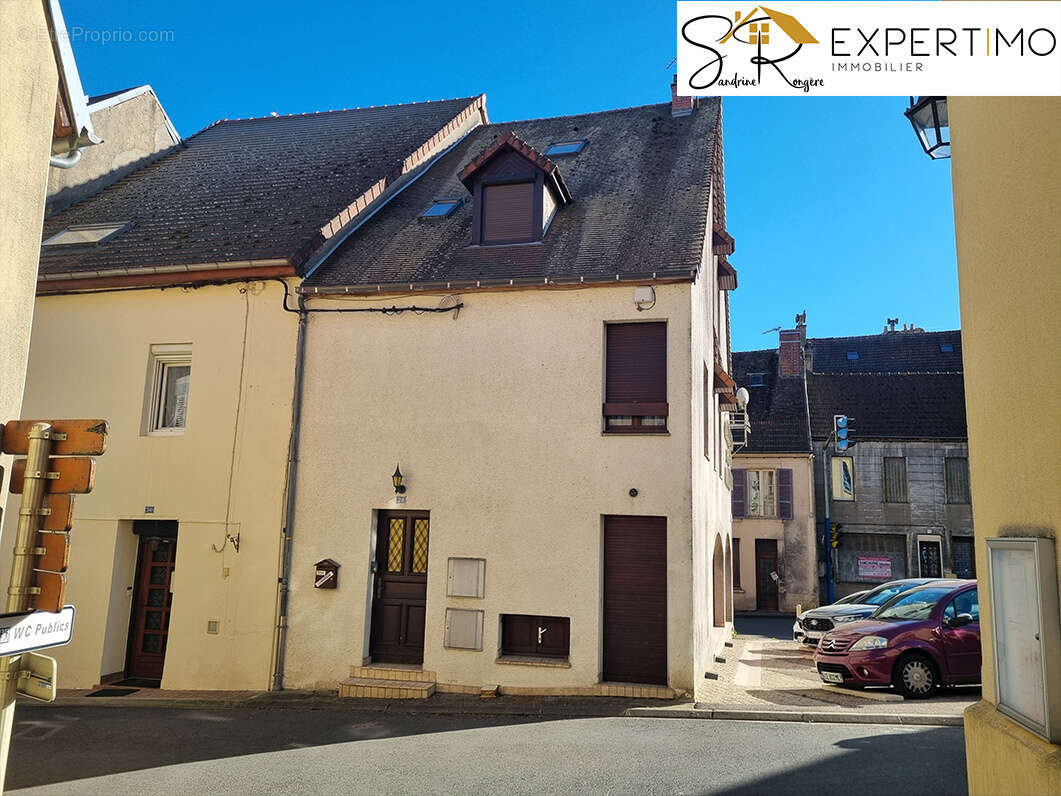 Maison à SAINT-ELOY-LES-MINES