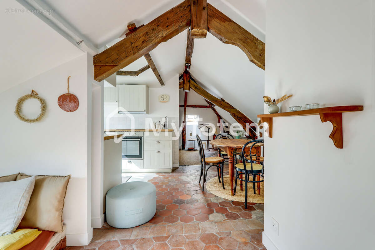Appartement à PARIS-11E