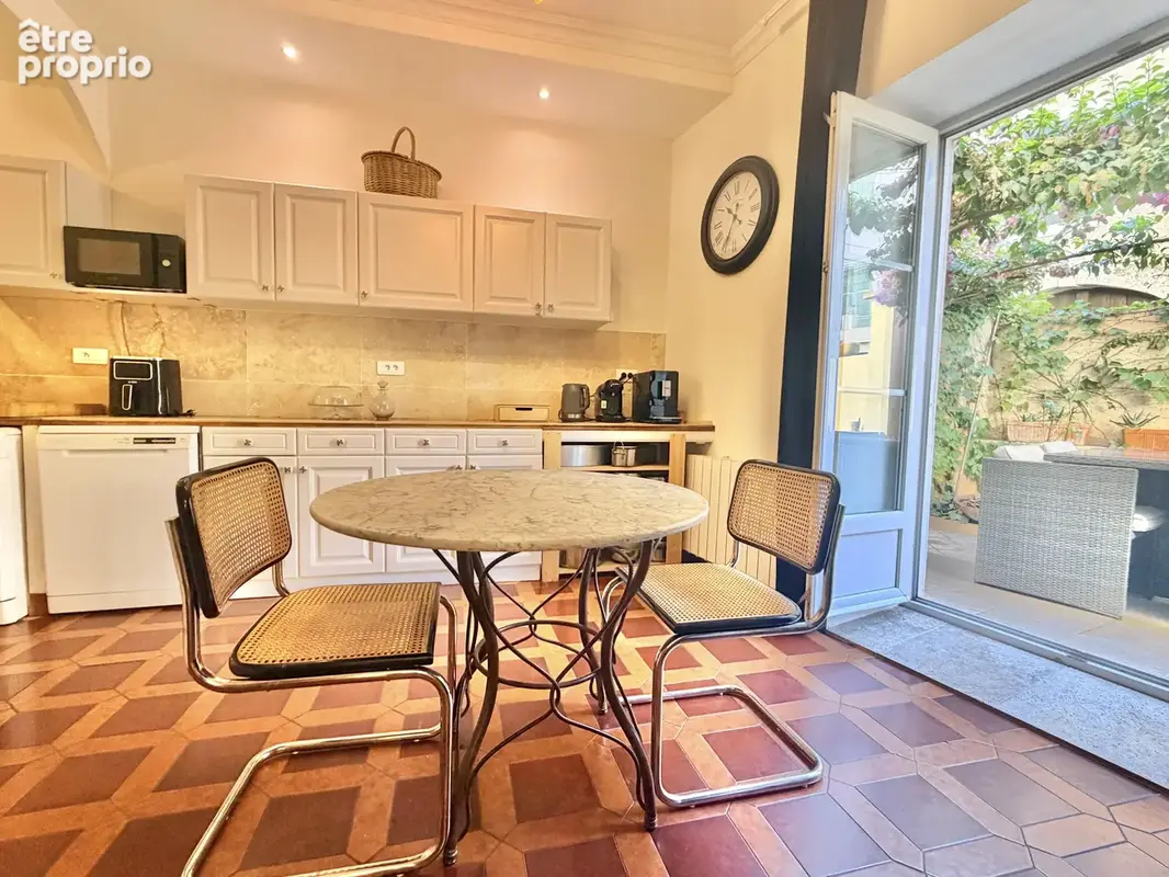 Une propriété d’exception, avec 5 chambres en suite et une terrasse ensoleillée - photo 5