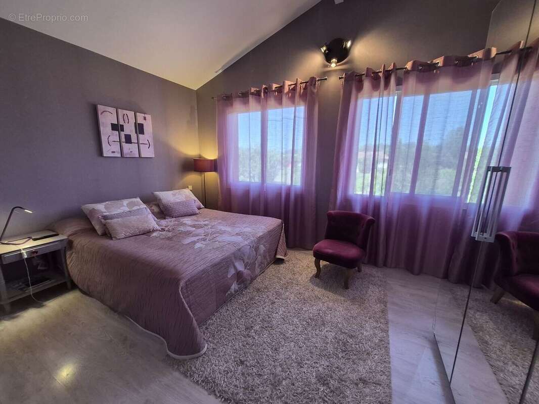 À vendre, Castelnau-Magnoac (Hautes-Pyrénées): Villa d'architecte 4 chambres, espace de vie ouvert, un garage/atelier et une pis - photo 18