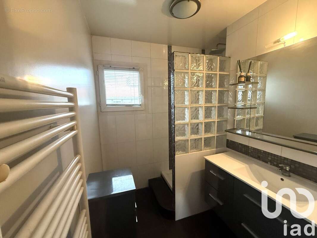 Photo 6 - Appartement à SAINT-DENIS