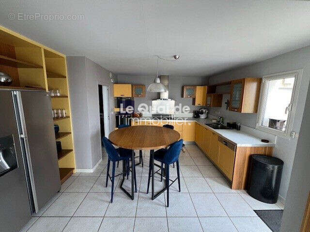 Maison à LA TRONCHE