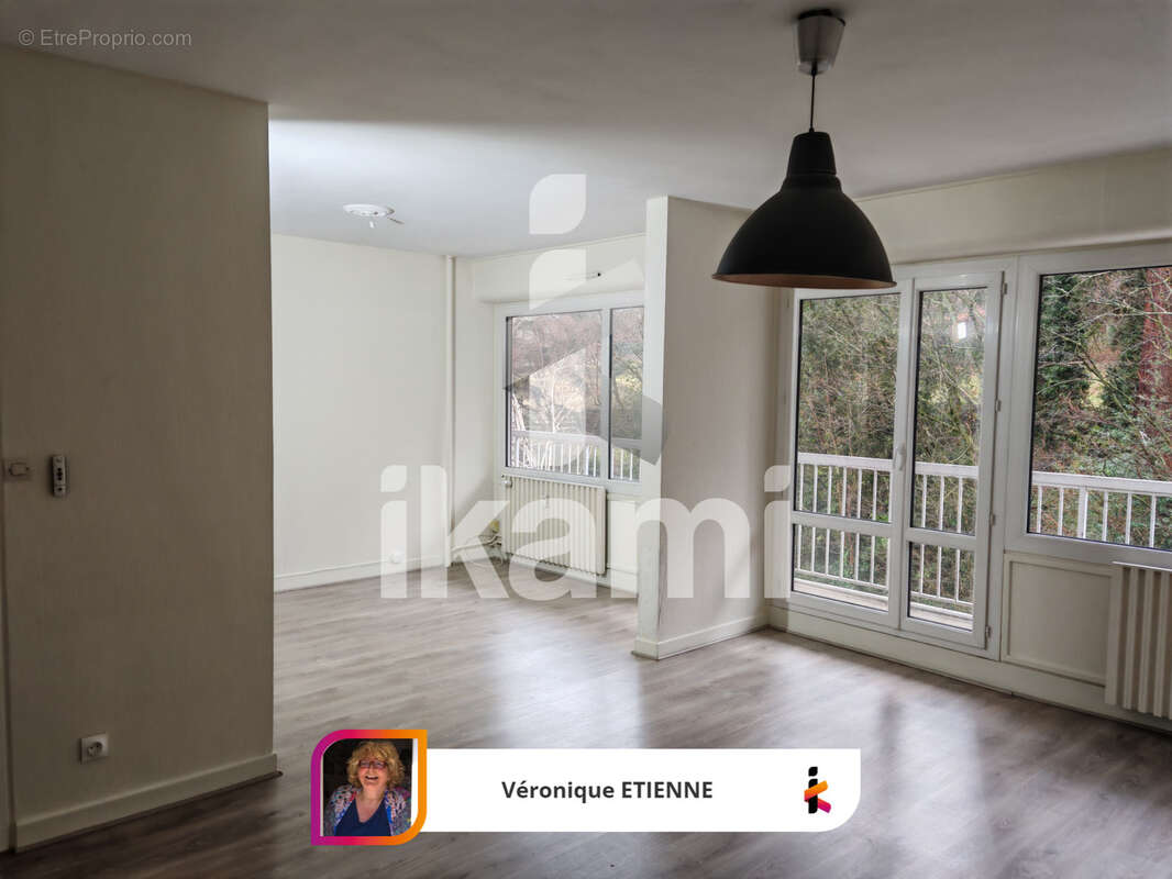 Appartement à SAINT-ETIENNE