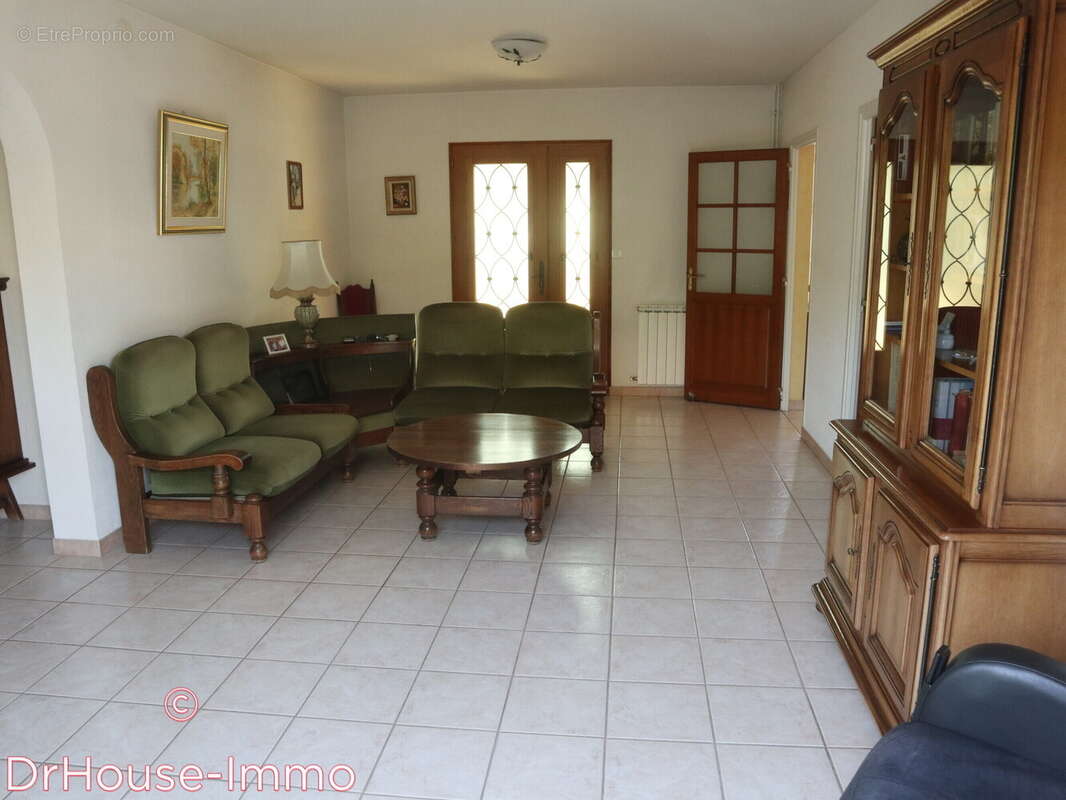 Maison à ETOILE-SUR-RHONE