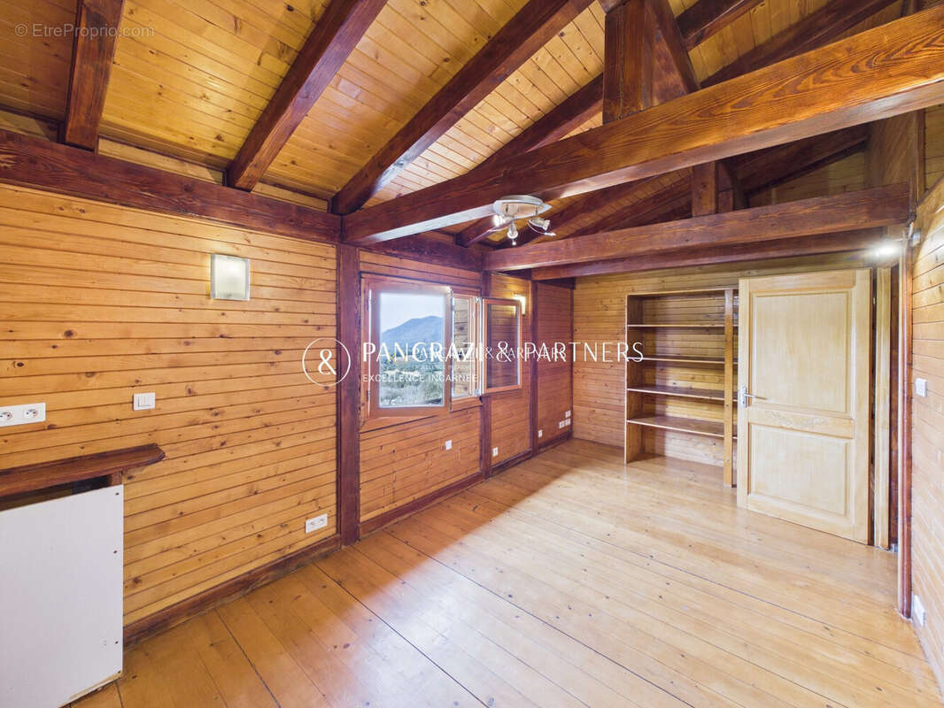 Maison 123 m² à Santa-Maria-Siche  - photo 4