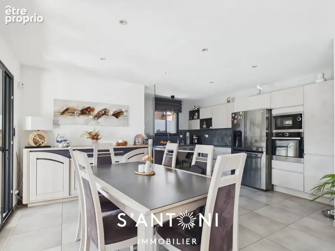 AGDE- Maison contemporaine 121 m²  3 chambres  Piscine  Garage - photo 6