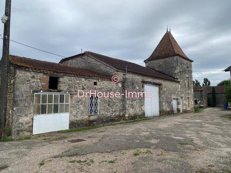 Maison à SAINT-SALVY