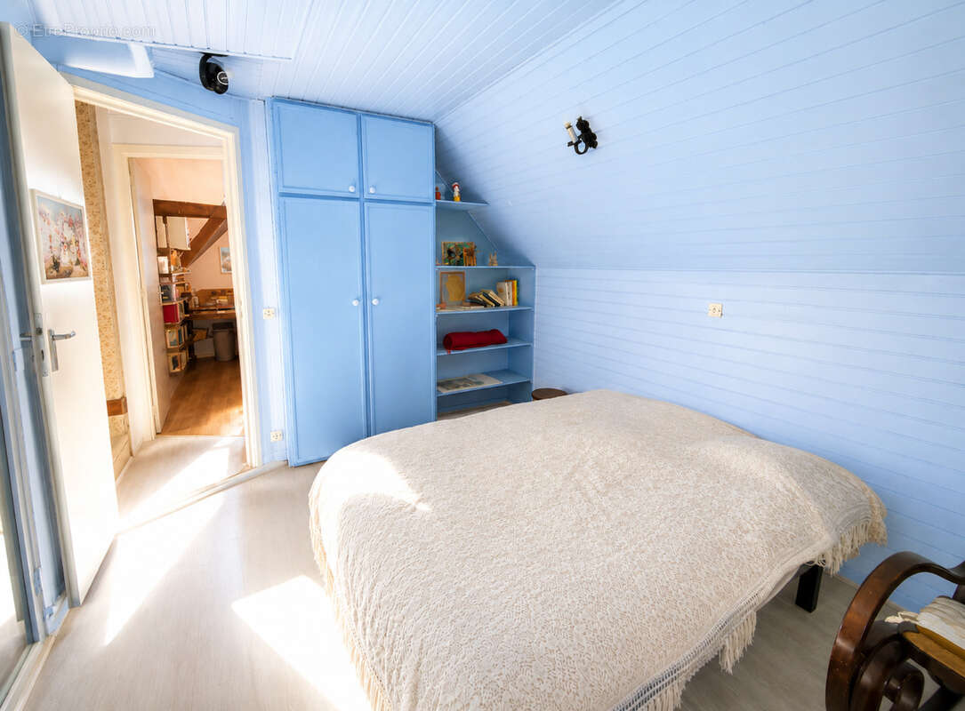Maison familiale avec double garage, beaux volumes dans un quartier prisé - photo 11