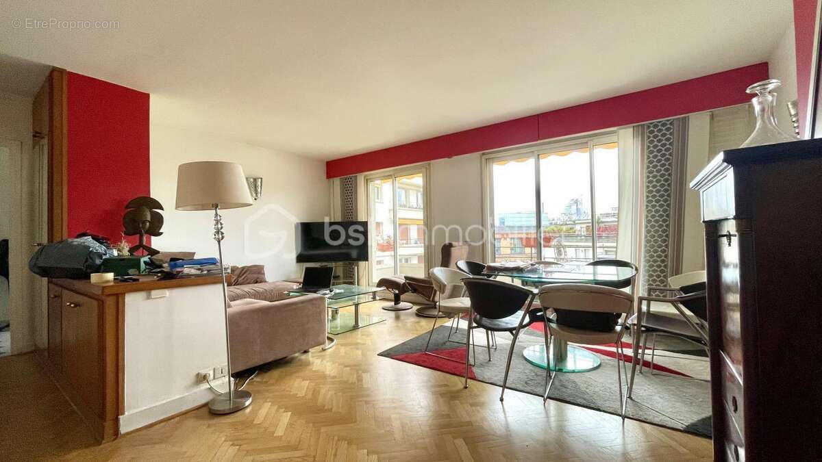 Appartement à PARIS-15E