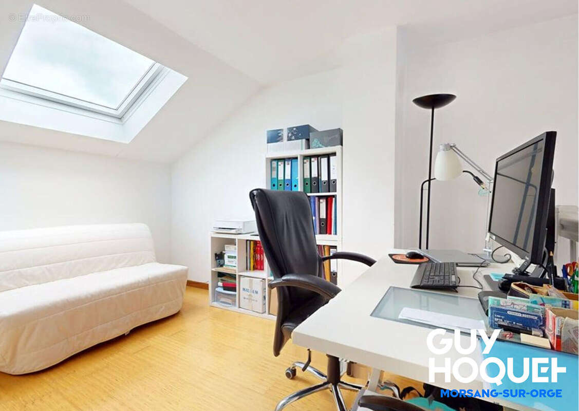 Maison à PARAY-VIEILLE-POSTE