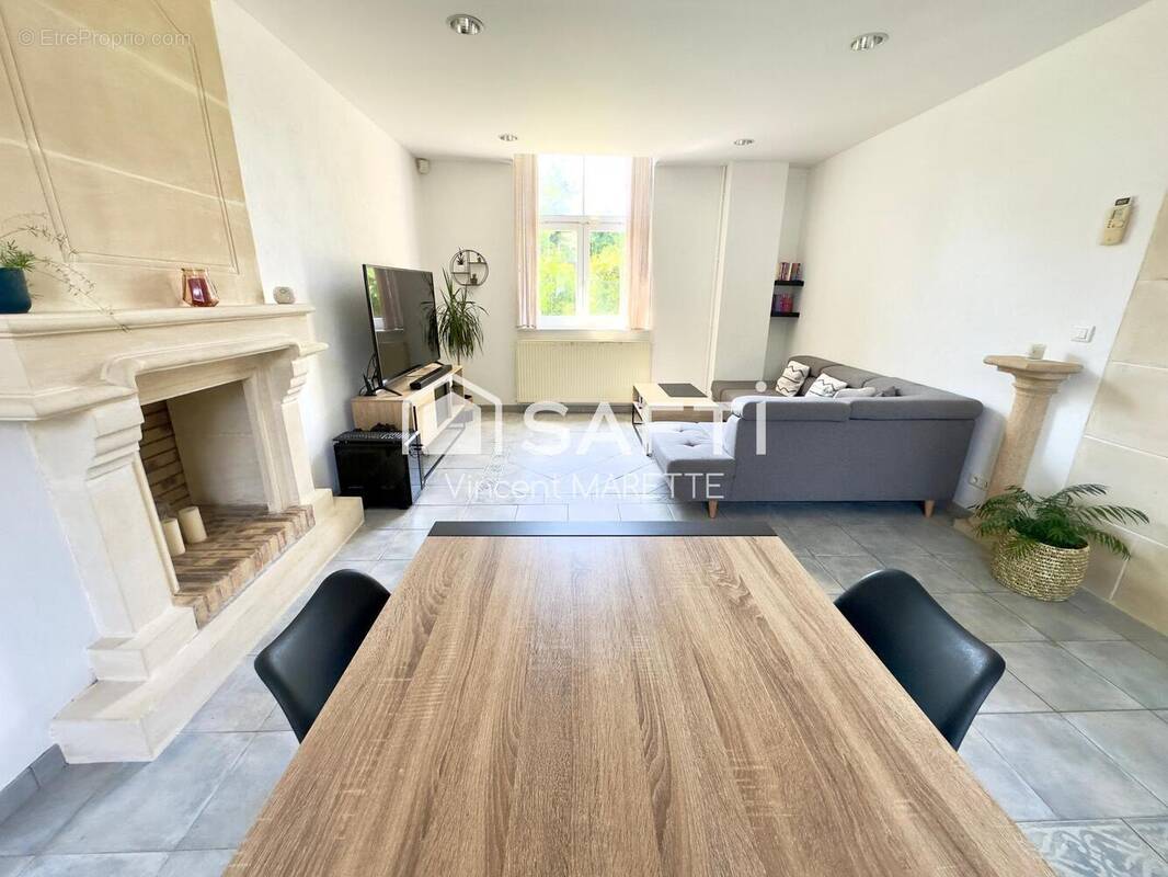 Photo 1 - Appartement à SAINT-MAXIMIN