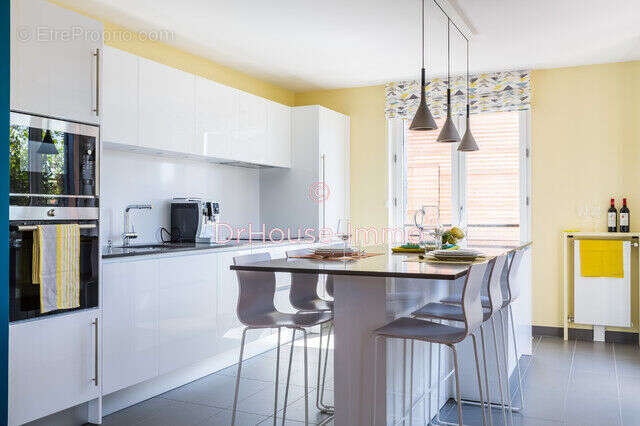 Appartement à SAINT-MARTIN-D'HERES