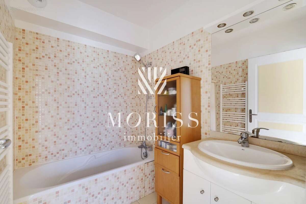 Appartement à LE PERREUX-SUR-MARNE