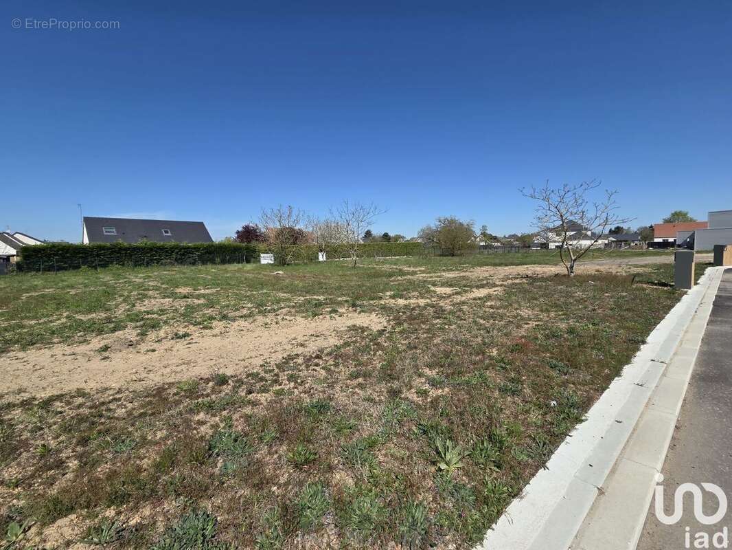 Photo 2 - Terrain à VINEUIL