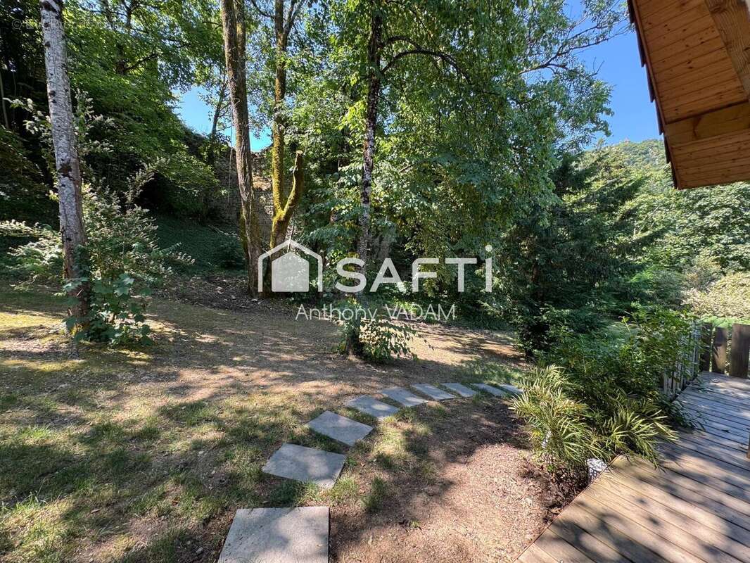 Maison 98 m² à Salins-Les-Bains  - photo 2