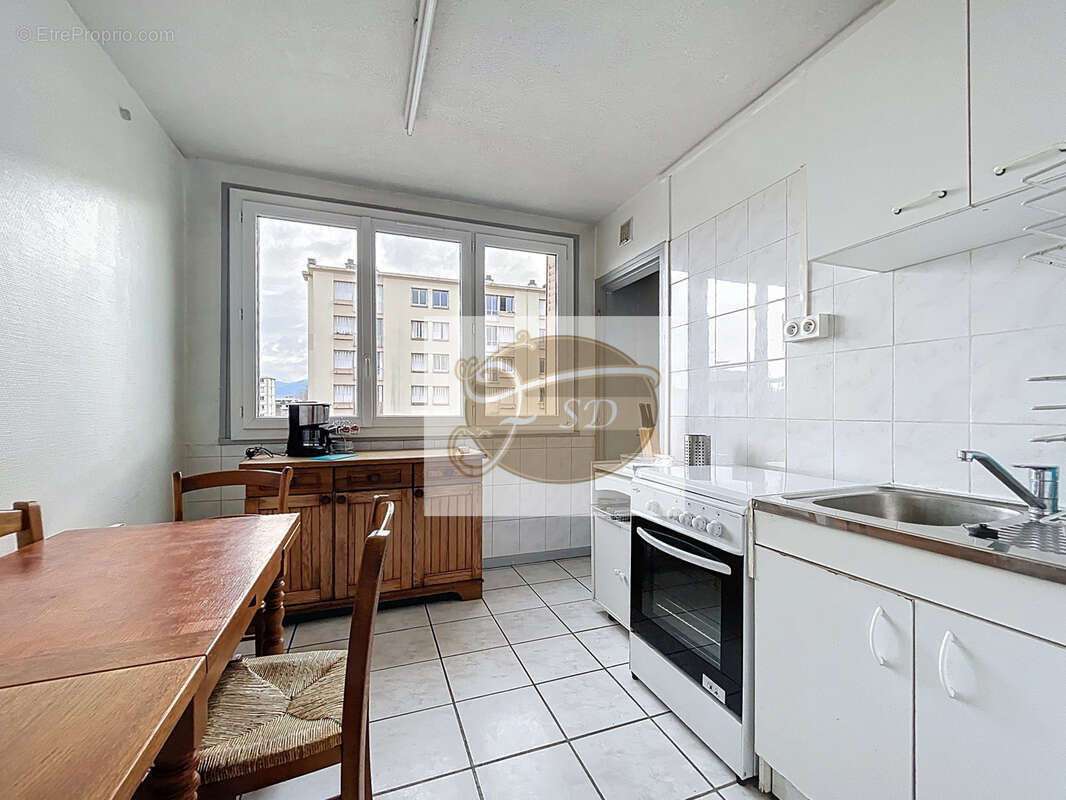 Appartement - 67,34 m2 - 4 pièces - photo 8