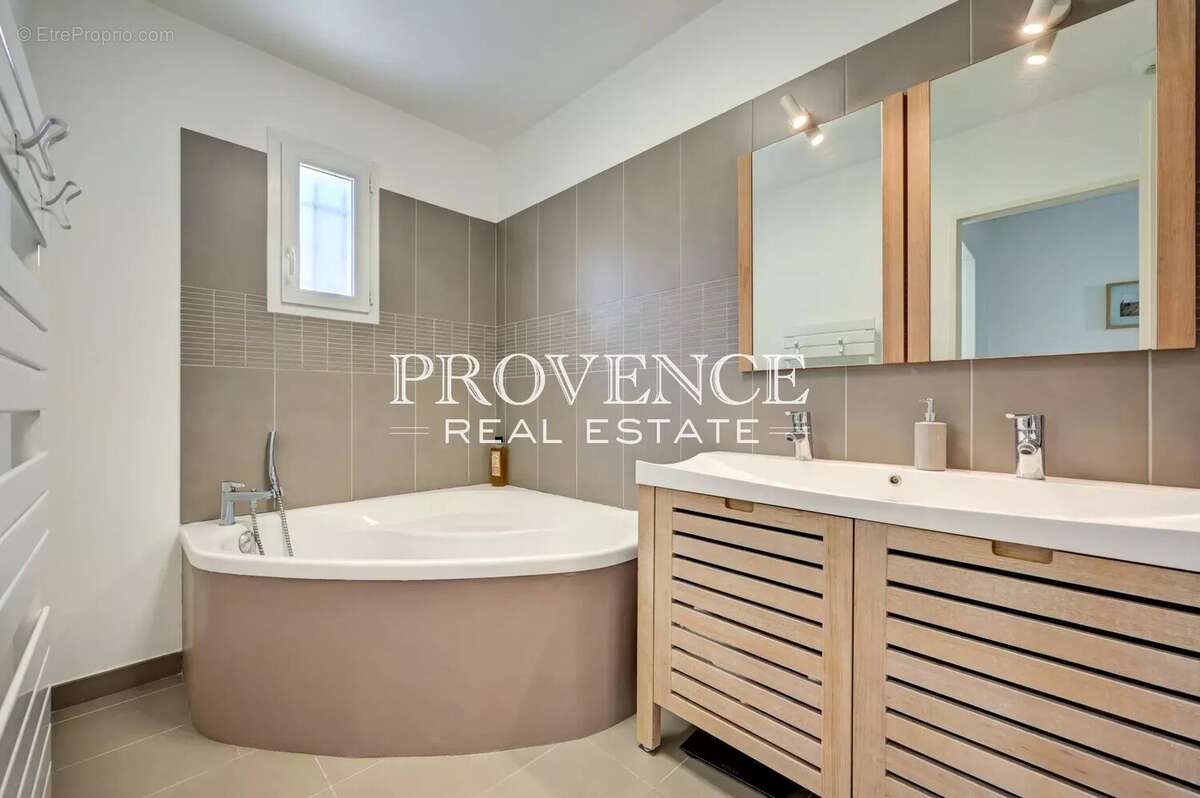 Maison à MARSEILLE-11E