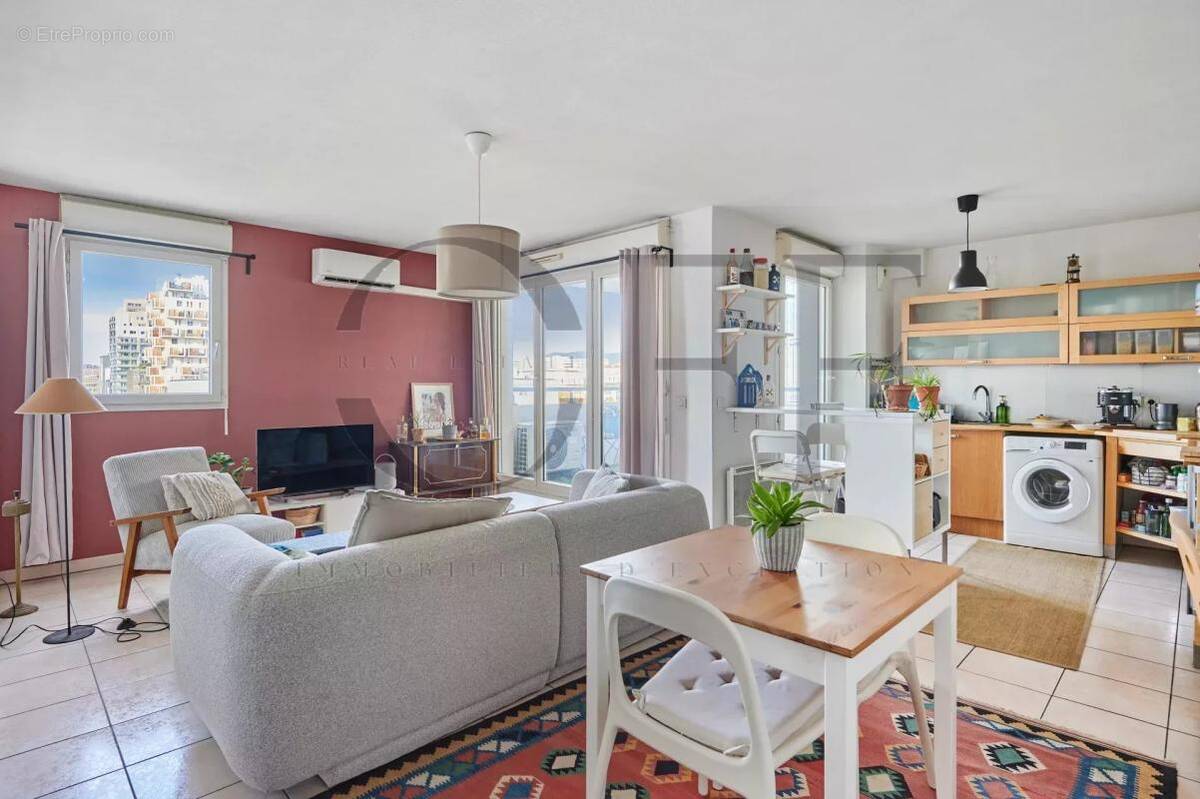 Appartement à MARSEILLE-2E