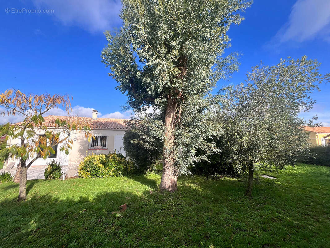 Maison à SAINT-JEAN-DE-LIVERSAY