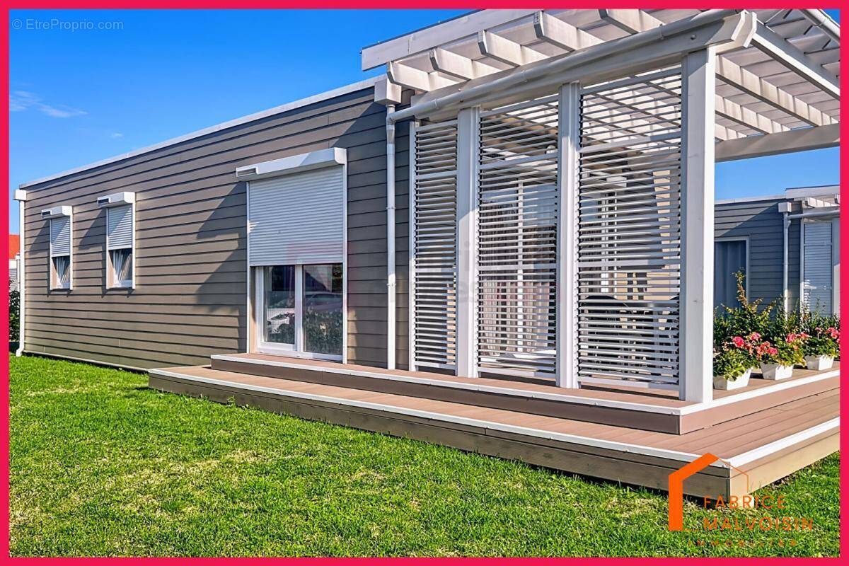 Maison à GROFFLIERS