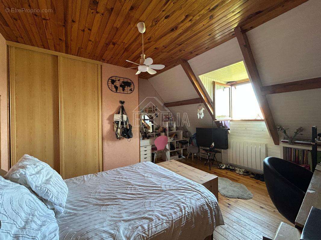 Maison à ROSNY-SUR-SEINE