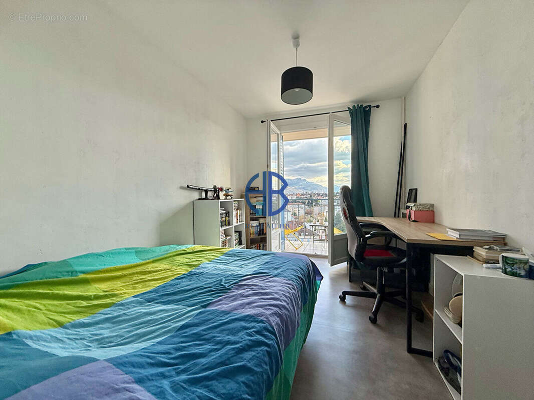 Appartement à VOIRON