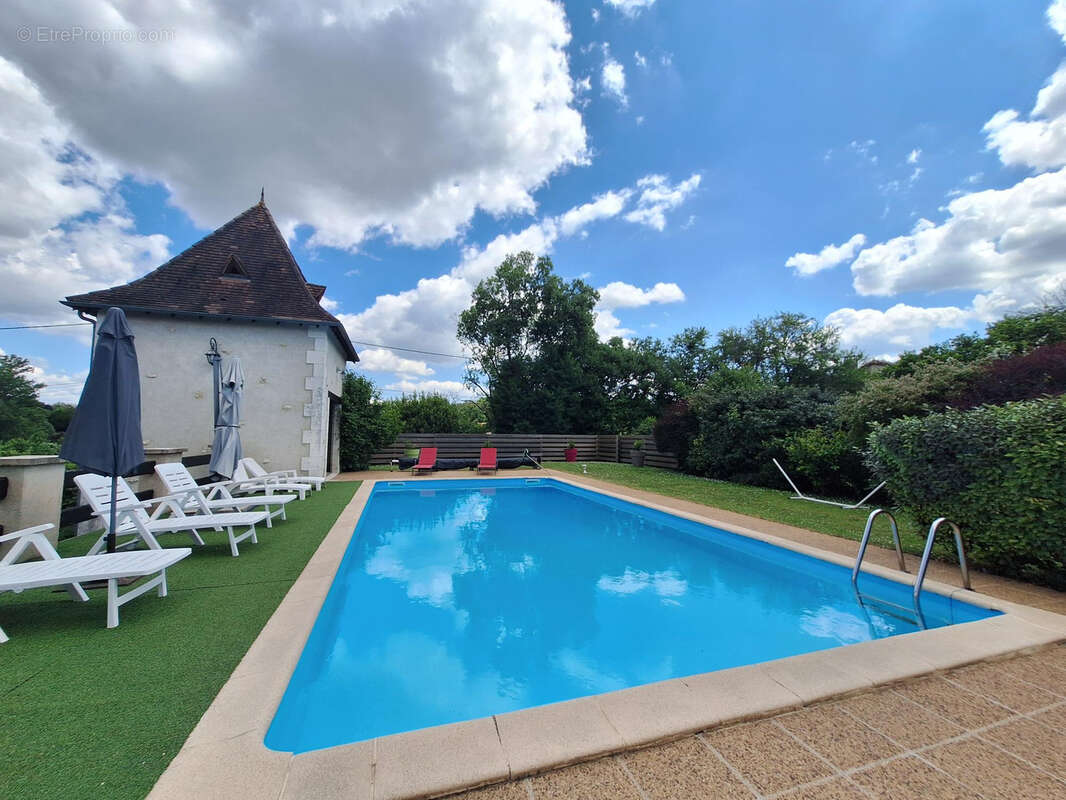 Maison à BOURDEILLES