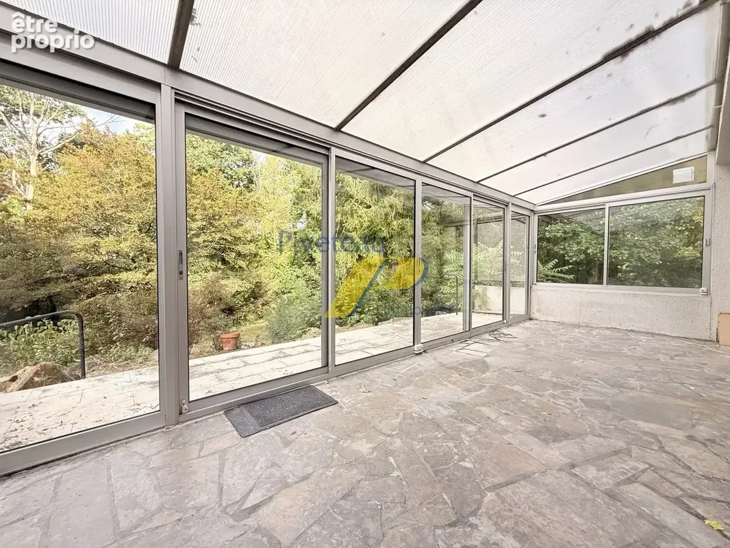 Maison 8 pièces 194 m² à vendre à Basse-Goulaine (44115) - photo 2
