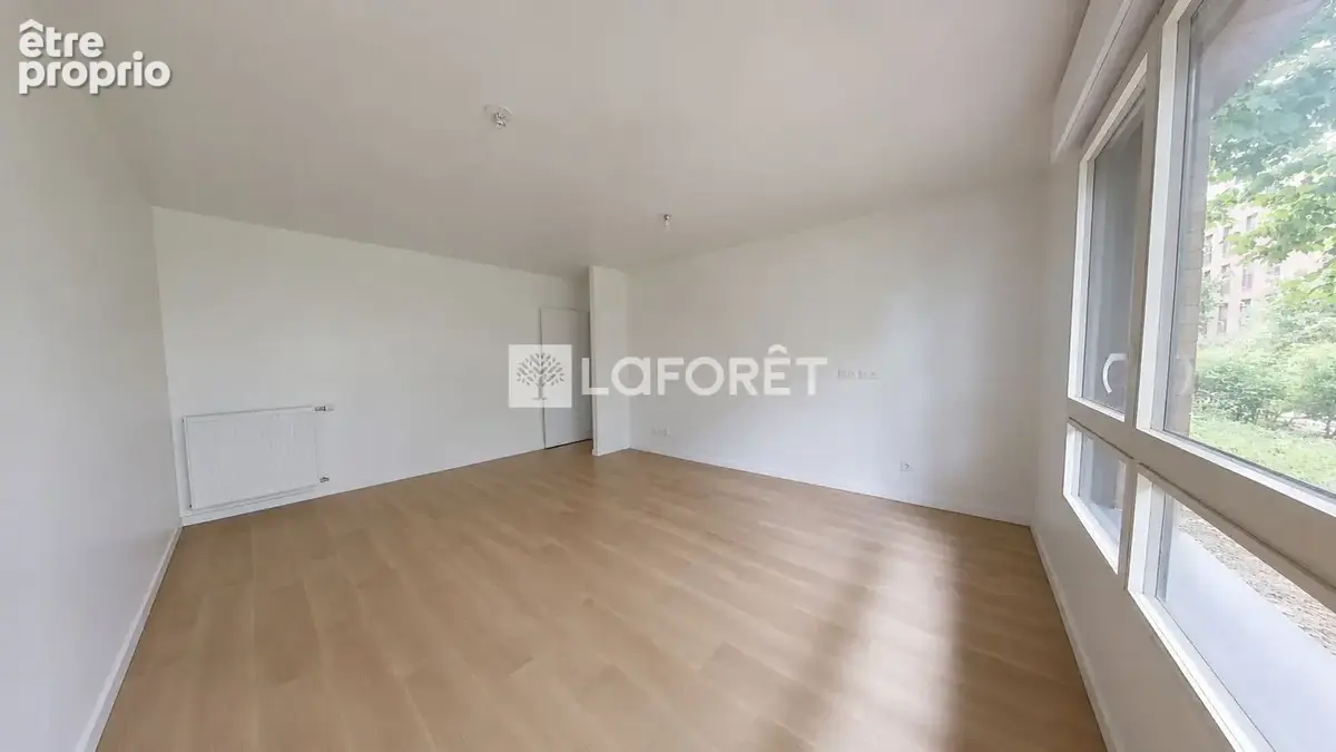 Appartement Noisy Le Sec 3 pièce(s) 55 m2 - photo 2
