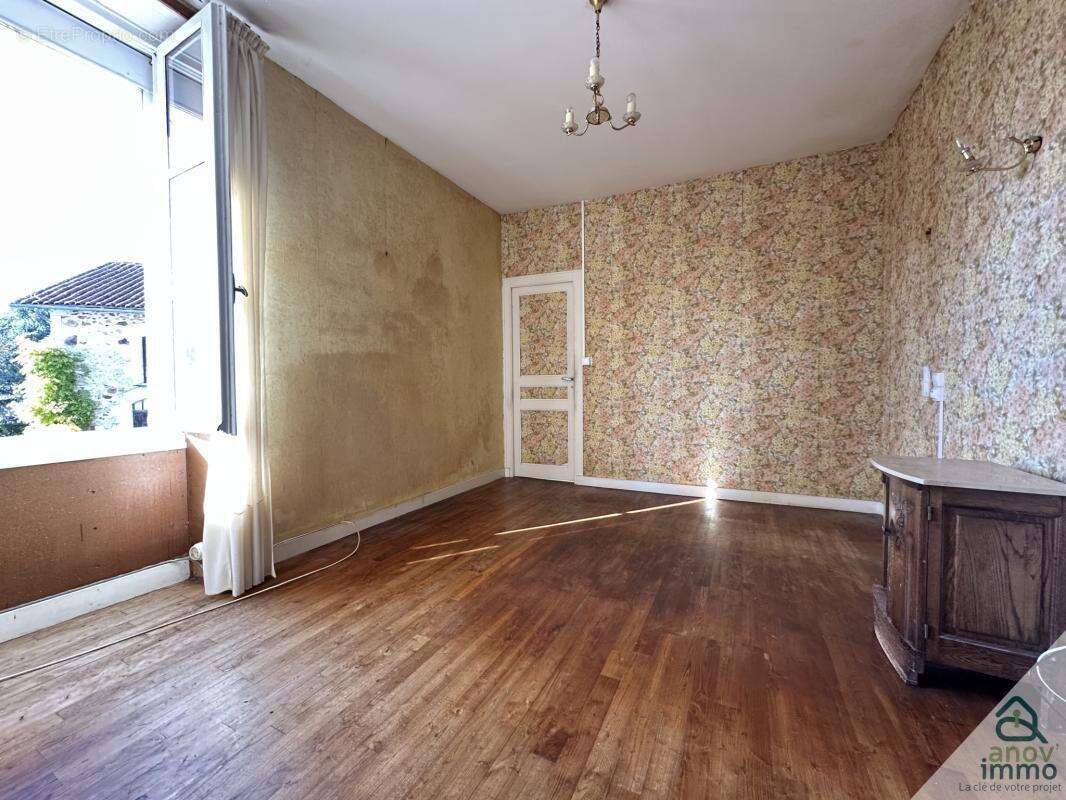 Maison à MASSIGNAC