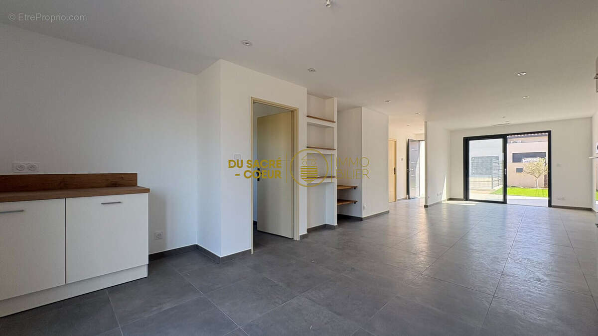 Maison 95 m² à Ponteilla  - photo 3