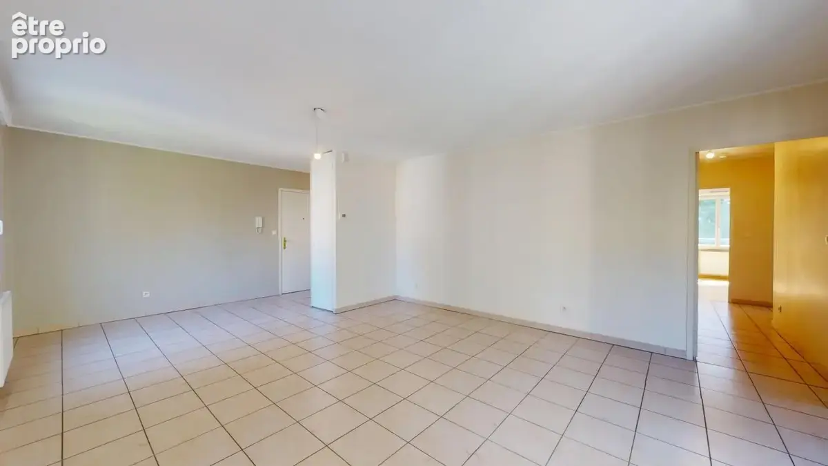  Lyon 9 - Vaise  T3 lumineux de 70.79m² avec balcon, cave et garage en option ! - photo 3