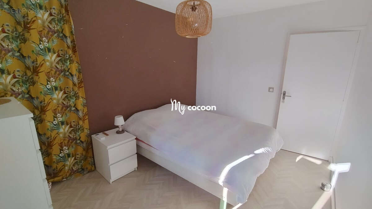 Maison à SAINT-QUENTIN-LA-POTERIE