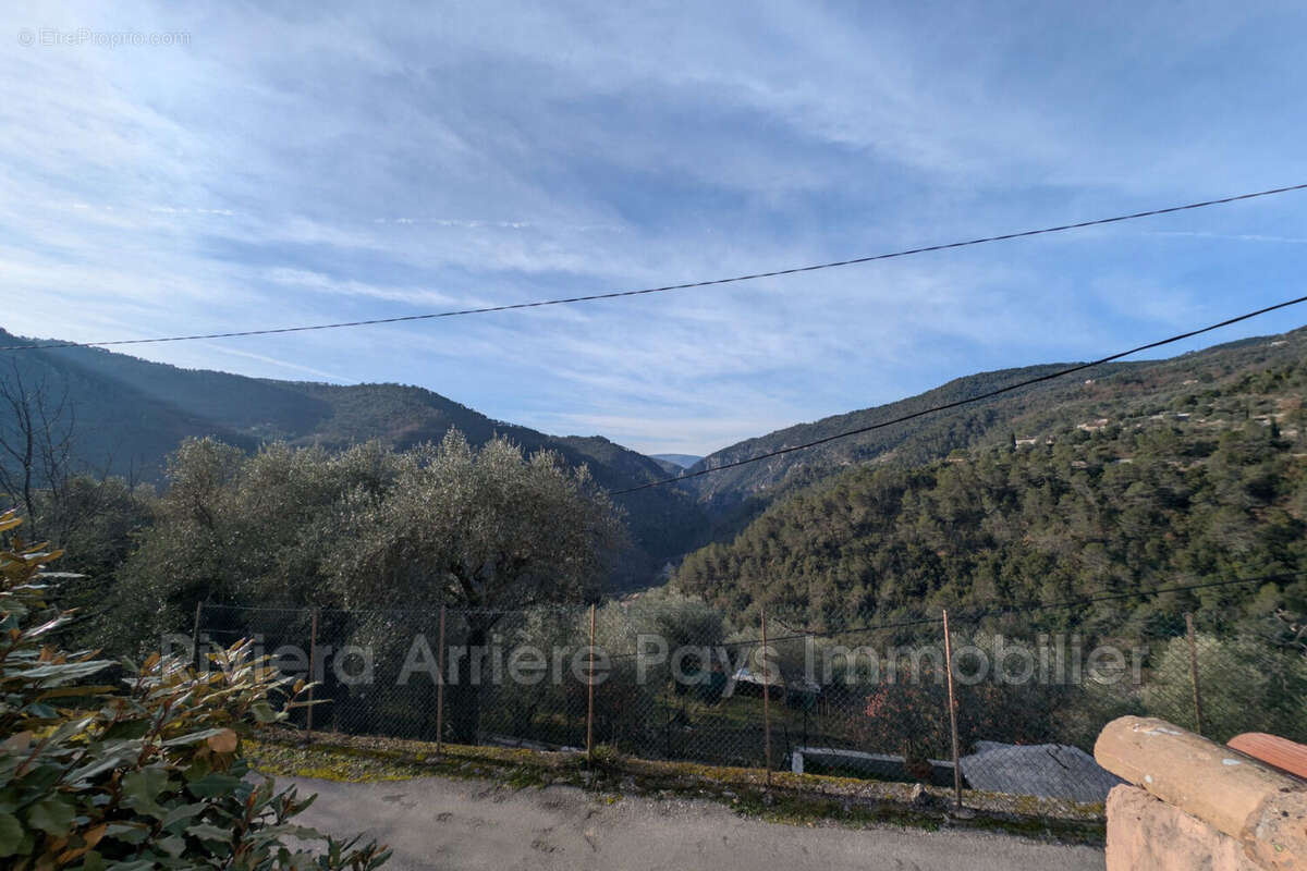 Appartement à UTELLE