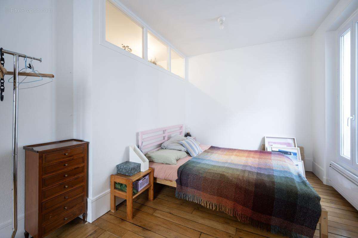 Appartement à PARIS-20E