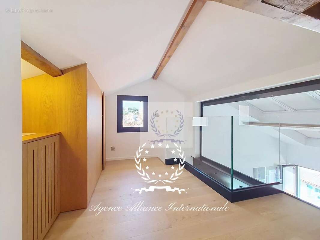 Dernier étage d'exception de 100 m² – terrasse – vue mer & port - photo 23