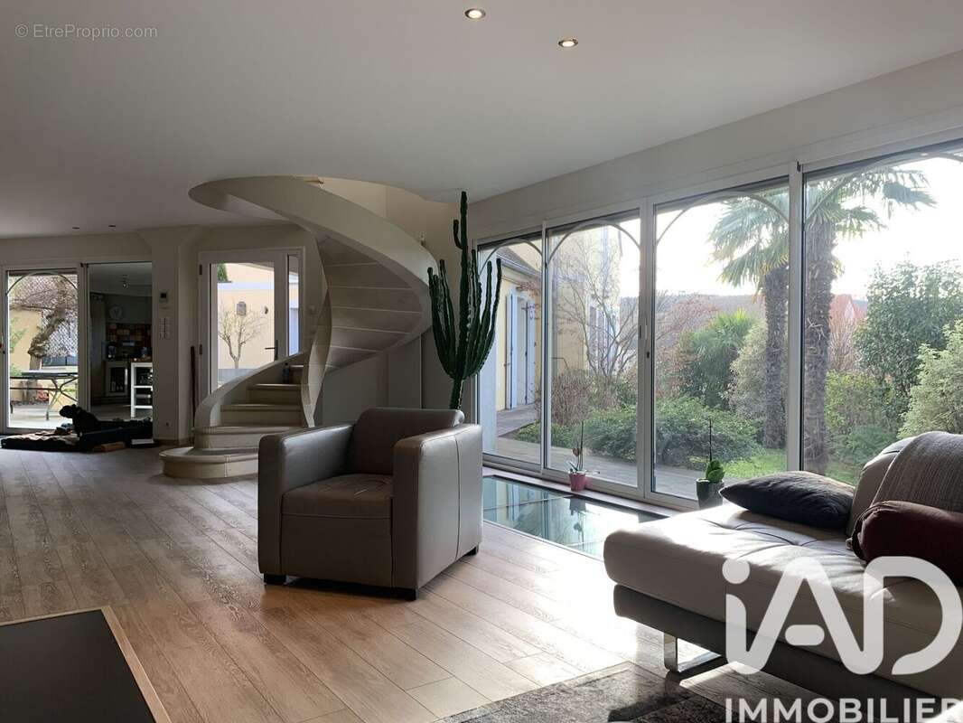 Photo 3 - Maison à FONTENAY-LE-FLEURY